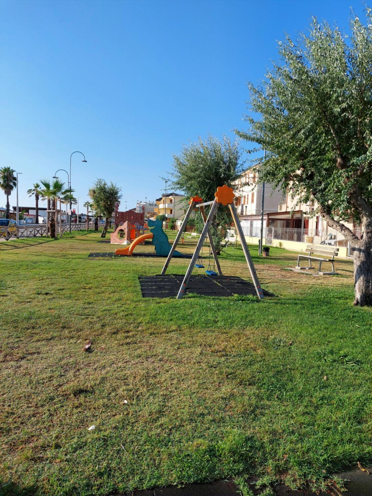 La Conchiglia Apartman Porto SantʼElpidio Kültér fotó