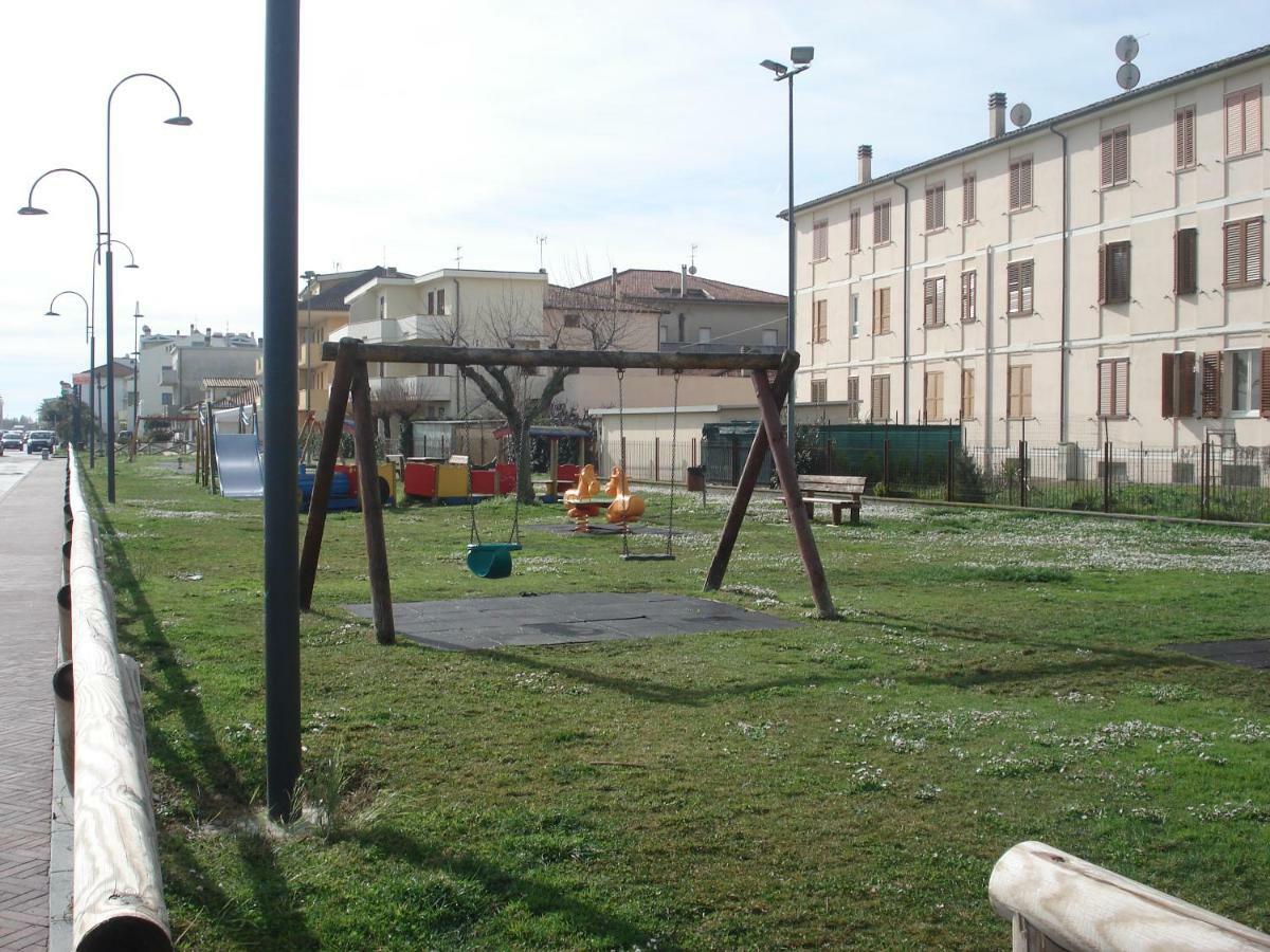 La Conchiglia Apartman Porto SantʼElpidio Kültér fotó